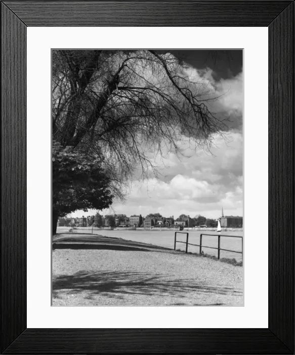 Framed Print : Thames & Hammersmith Framed Print : Thames & Hammersmith