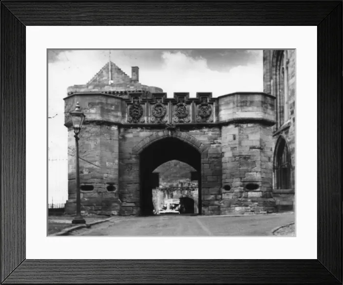 Framed Print : Linlithgow Gateway Framed Print : Linlithgow Gateway