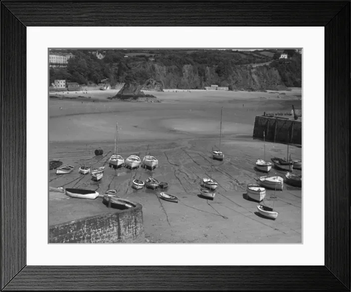 Framed Print : TENBY BAY. Beached boats at Tenby Bay, Pembrokeshire, Wales. Date: 1950s Framed Print : TENBY BAY. Beached boats at Tenby Bay, Pembrokeshire, Wales. Date: 1950s