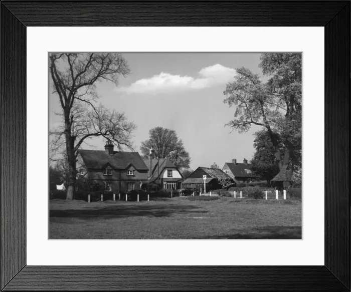 Framed Print : England / Shephall Framed Print : England / Shephall