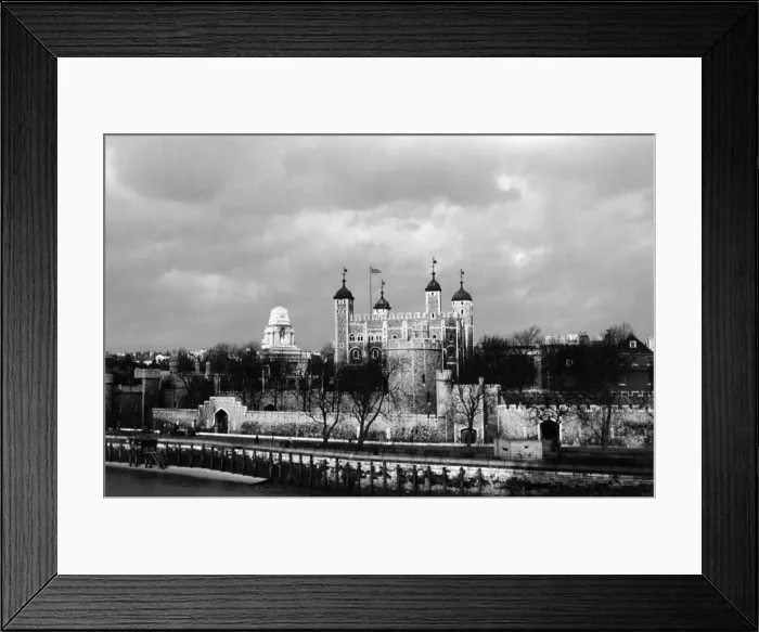 Framed Print : Tower of London Framed Print : Tower of London