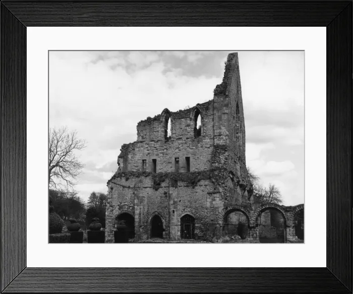 Framed Print : Much Wenlock Abbey Framed Print : Much Wenlock Abbey