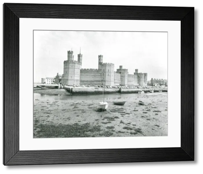 Framed Print : Caernarvon Castle Framed Print : Caernarvon Castle