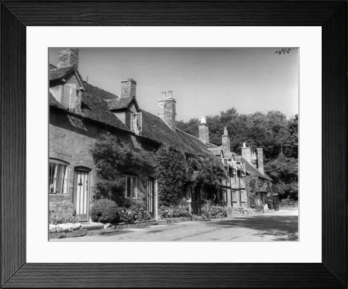 Framed Print : Warwick Cottages Framed Print : Warwick Cottages