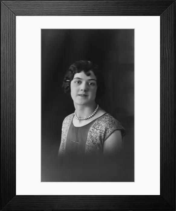 Framed Print : Young woman in head and shoulders portrait Framed Print : Young woman in head and shoulders portrait