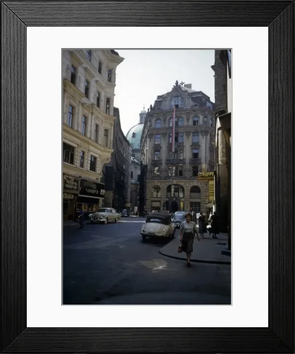 Framed Print : Side street in Vienna, Austria Framed Print : Side street in Vienna, Austria