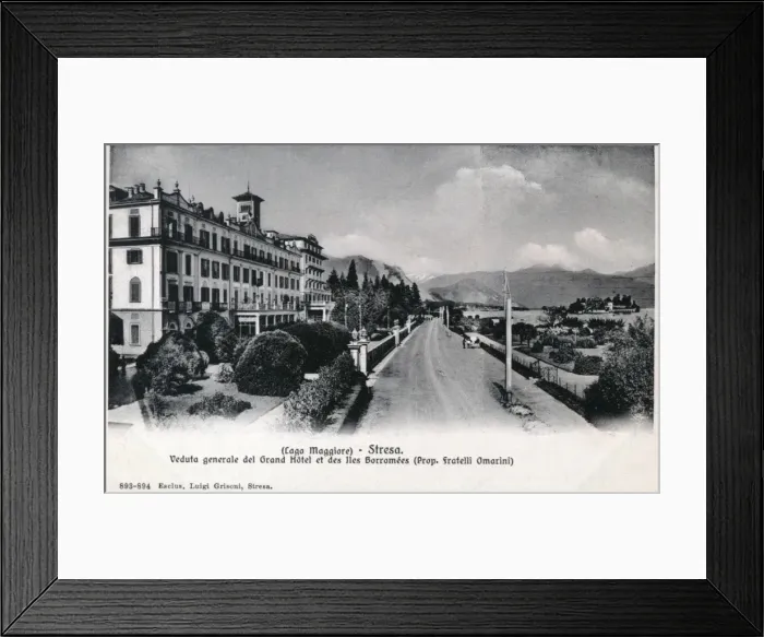 Framed Print : Stresa on Lake Maggiore, Italy Framed Print : Stresa on Lake Maggiore, Italy
