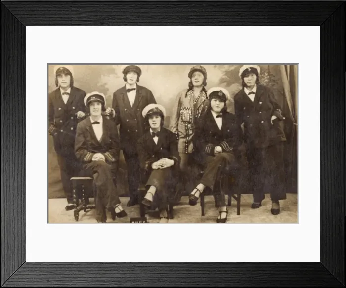 Framed Print : Southend - Fancy Dress Photographic Studio Framed Print : Southend - Fancy Dress Photographic Studio