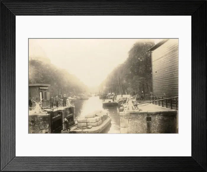 Framed Print : Dutch Canal scene Framed Print : Dutch Canal scene