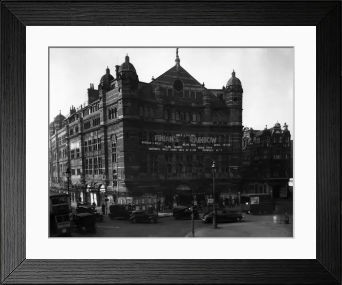 Framed Print : Palace Theatre, Cambridge Circus, London Framed Print : Palace Theatre, Cambridge Circus, London