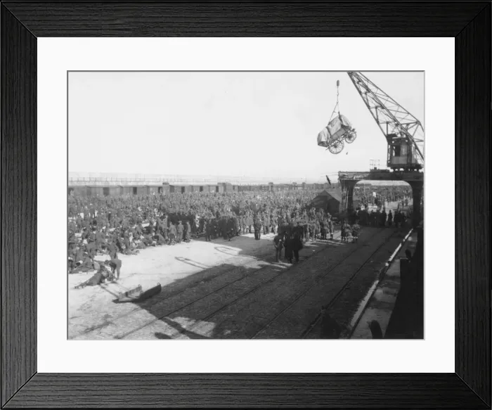 Framed Print : Landing wagons at Zeebrugge, Belgium, WW1 Framed Print : Landing wagons at Zeebrugge, Belgium, WW1