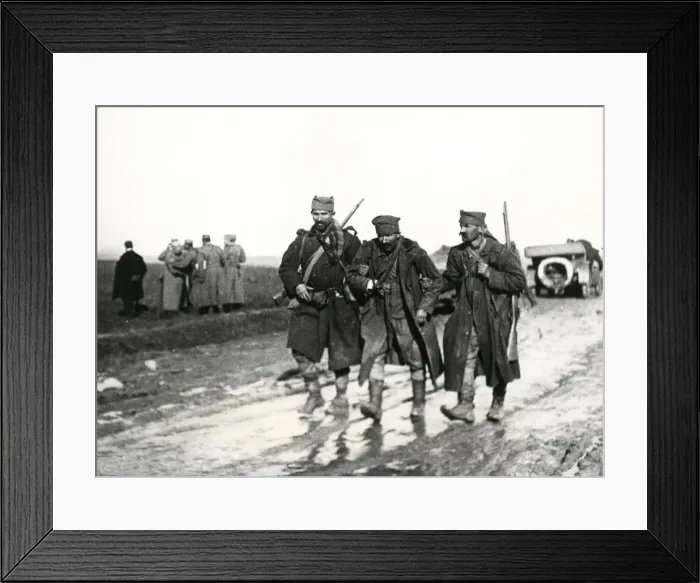 Framed Print : Wounded soldier on muddy road, Macedonian Front, WW1 Framed Print : Wounded soldier on muddy road, Macedonian Front, WW1