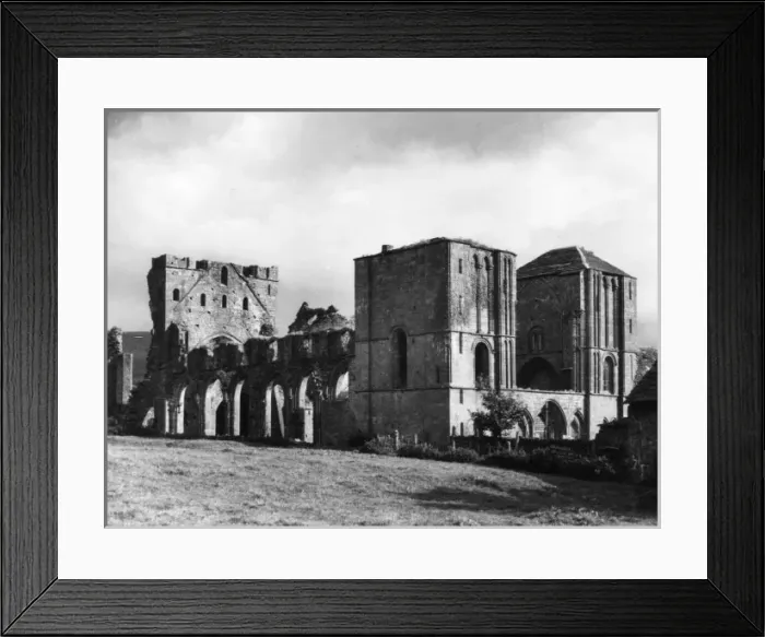 Framed Print : Llanthony Abbey Framed Print : Llanthony Abbey