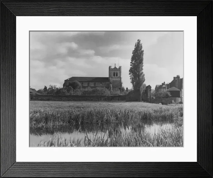 Framed Print : Waltham Abbey & Church Framed Print : Waltham Abbey & Church