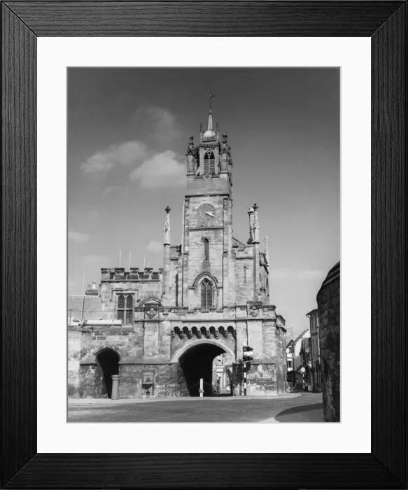 Framed Print : Warwick East Gate Framed Print : Warwick East Gate