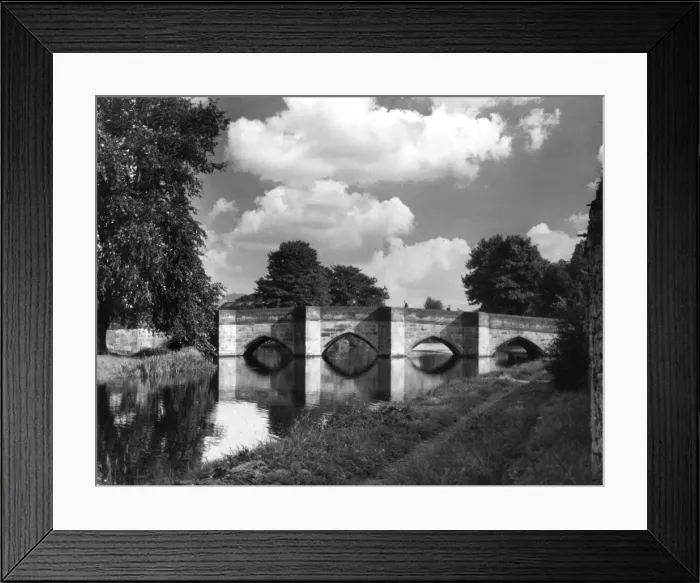 Framed Print : Old Bakewell Bridge Framed Print : Old Bakewell Bridge