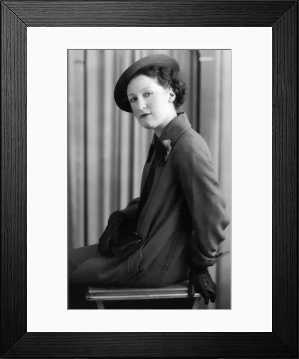 Framed Print : Fashionable young woman in studio photograph Framed Print : Fashionable young woman in studio photograph