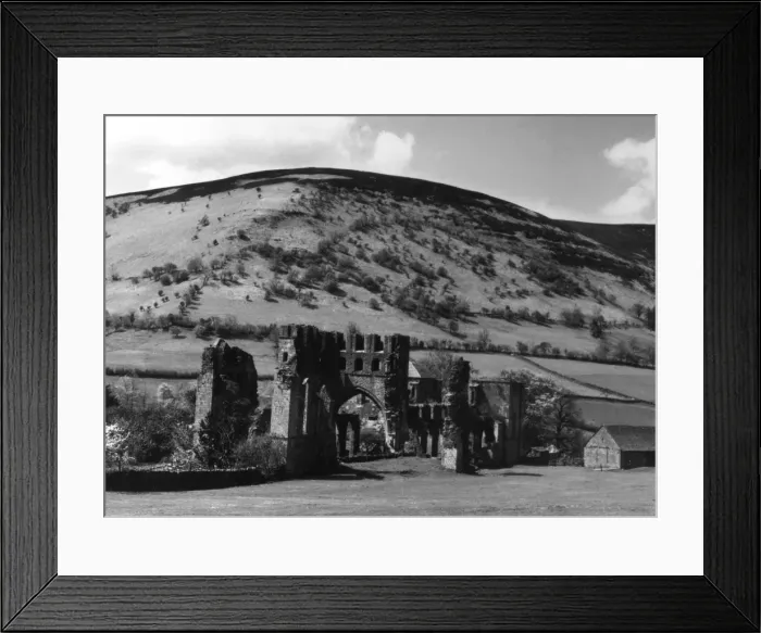 Framed Print : Llanthony Abbey Framed Print : Llanthony Abbey