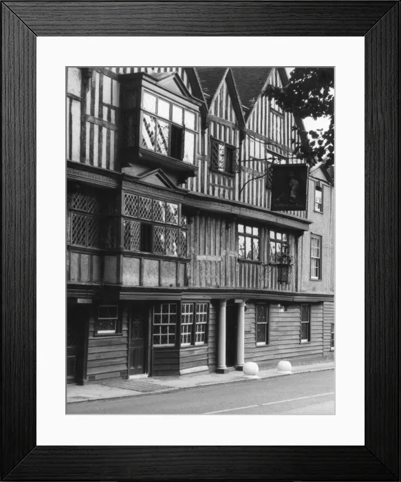 Framed Print : KINGs HEAD, CHIGWELL Framed Print : KINGs HEAD, CHIGWELL