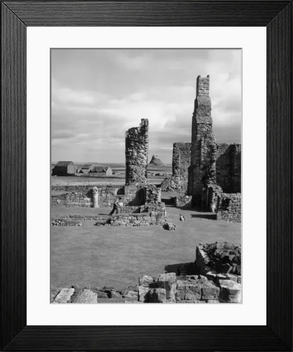 Framed Print : Lindisfarne Priory Framed Print : Lindisfarne Priory