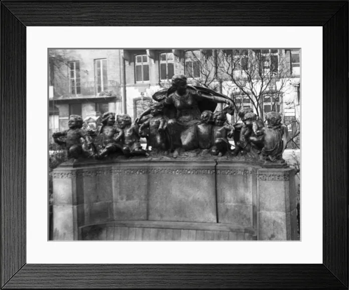 Framed Print : Macdonald Monument Framed Print : Macdonald Monument