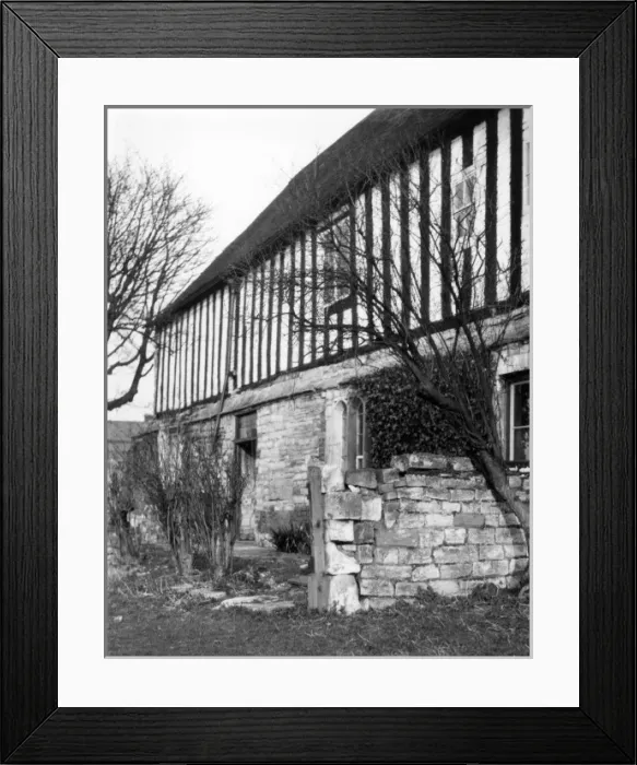 Framed Print : Llanthony Abbey Framed Print : Llanthony Abbey