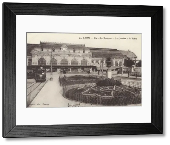Framed Print : Lyon, France - Gare des Brotteaux Framed Print : Lyon, France - Gare des Brotteaux