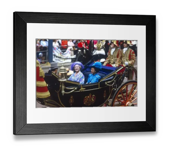 Framed Print : Royal Wedding 1986 - Queen Mother and Princess Margaret Framed Print : Royal Wedding 1986 - Queen Mother and Princess Margaret