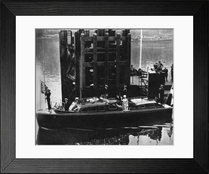 Framed Print : Wedding of Princess Margaret - the Going Away Framed Print : Wedding of Princess Margaret - the Going Away