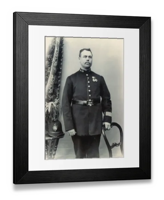 Framed Print : Metropolitan Police officer with two medals Framed Print : Metropolitan Police officer with two medals