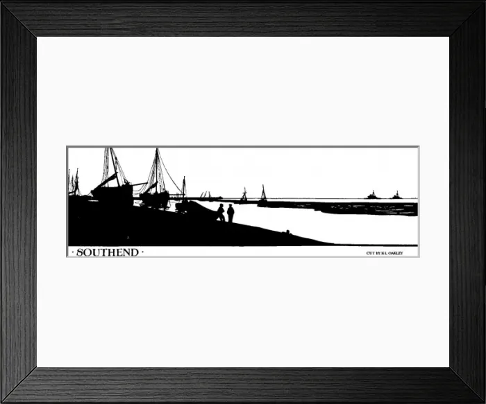 Framed Print : Silhouette of the coast at Southend, Essex Framed Print : Silhouette of the coast at Southend, Essex