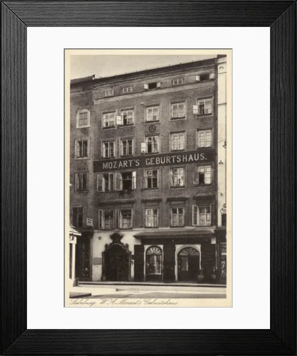 Framed Print : Mozarts Geburtshaus, Salzburg, Austria Framed Print : Mozarts Geburtshaus, Salzburg, Austria