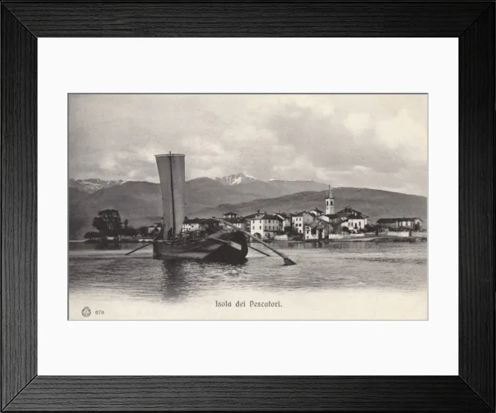 Framed Print : Italian Lakes - Commercial Craft (1 / 7) Framed Print : Italian Lakes - Commercial Craft (1 / 7)
