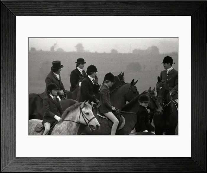 Framed Print : A hunt in Herefordshire Framed Print : A hunt in Herefordshire