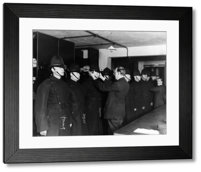 Framed Print : Newly recruited Metropolitan Police officers in uniform Framed Print : Newly recruited Metropolitan Police officers in uniform