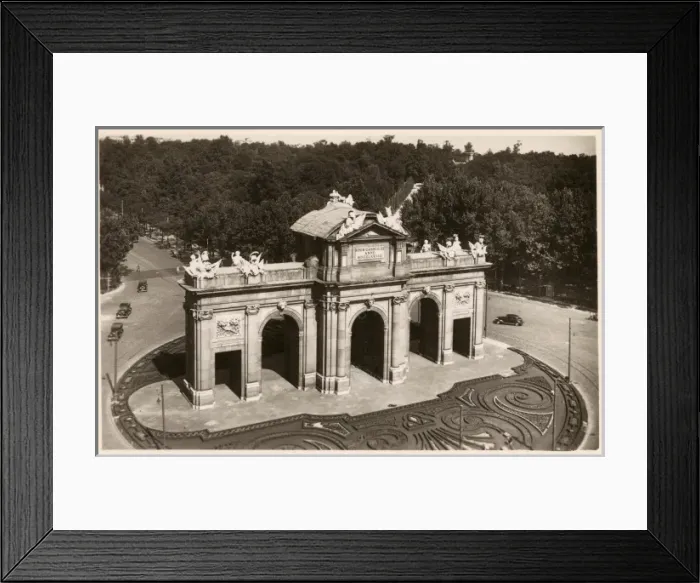 Framed Print : Madrid, Spain - Puerta de Alcala Framed Print : Madrid, Spain - Puerta de Alcala