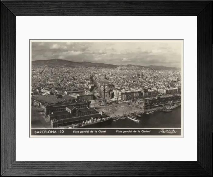 Framed Print : Barcelona, Catelonia, Spain - View over the city Framed Print : Barcelona, Catelonia, Spain - View over the city
