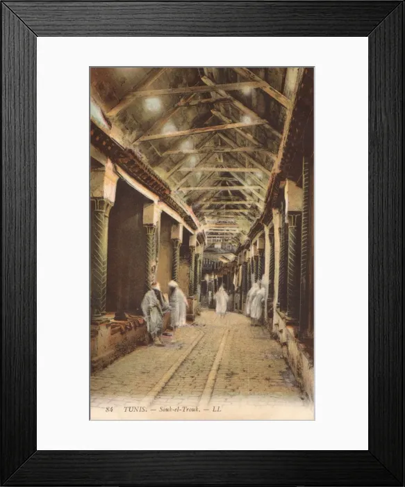 Framed Print : Tunisia - Tunis, Souk-el-Trouk Framed Print : Tunisia - Tunis, Souk-el-Trouk