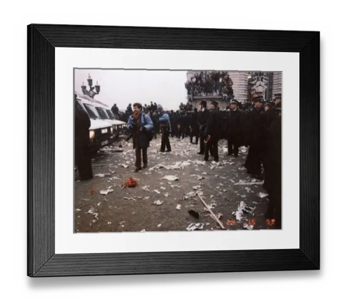 Framed Print : Student demonstration, County Hall, Central London Framed Print : Student demonstration, County Hall, Central London