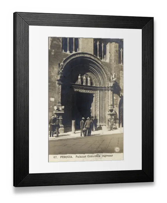 Framed Print : Entrance to the Communal Palace, Perugia Framed Print : Entrance to the Communal Palace, Perugia