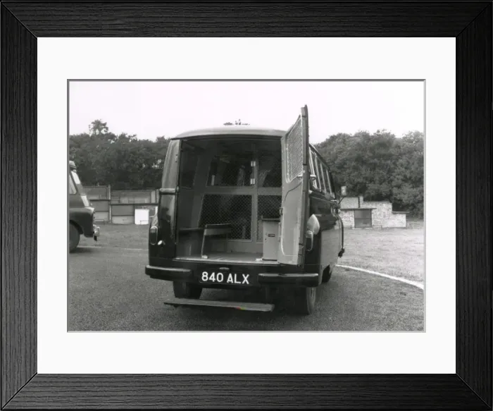 Framed Print : Metropolitan Police van equipped for dog transport Framed Print : Metropolitan Police van equipped for dog transport