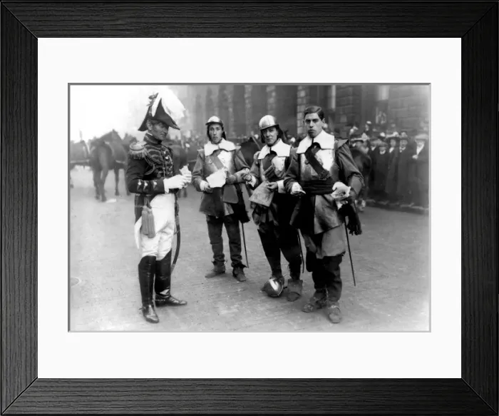 Framed Print : Lord Mayors Show with Wellington and Roundheads Framed Print : Lord Mayors Show with Wellington and Roundheads