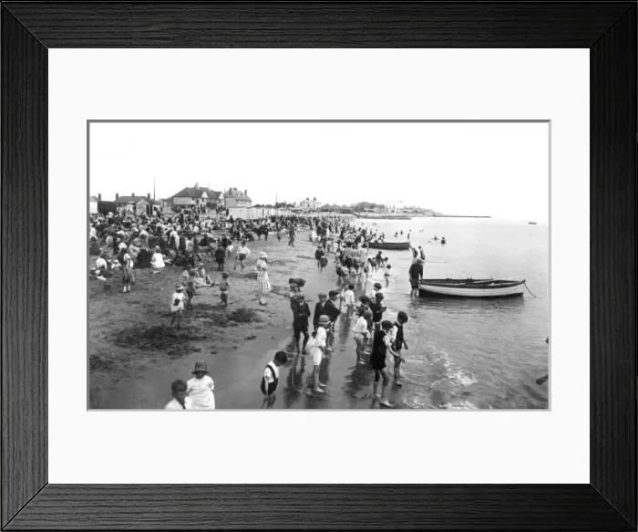 Framed Print : Beach scene, Walton-on-the-Naze, Essex Framed Print : Beach scene, Walton-on-the-Naze, Essex