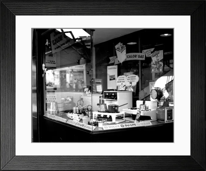 Framed Print : Calor Gas Window display, Walton-on-the-Naze, Essex Framed Print : Calor Gas Window display, Walton-on-the-Naze, Essex