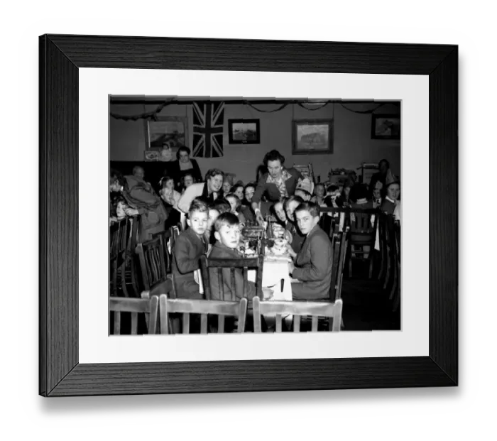 Framed Print : Childrens Christmas Party, Walton-on-the-Naze, Essex Framed Print : Childrens Christmas Party, Walton-on-the-Naze, Essex