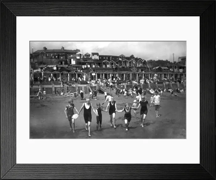 Framed Print : Fun on the beach at Walton-on-the-Naze, Essex Framed Print : Fun on the beach at Walton-on-the-Naze, Essex