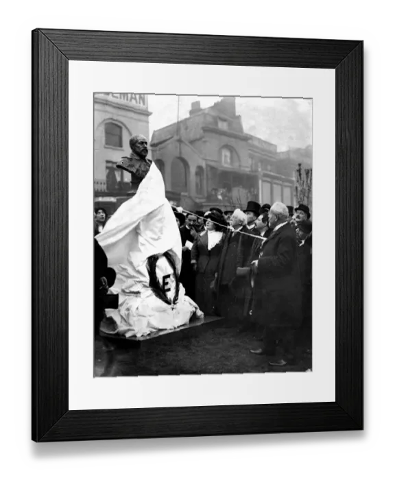 Framed Print : Unveiling of King Edward VII memorial, East London Framed Print : Unveiling of King Edward VII memorial, East London