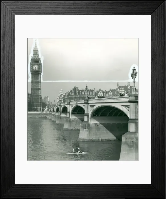 Framed Print : Scouts canoeing under Westminster Bridge, London Framed Print : Scouts canoeing under Westminster Bridge, London
