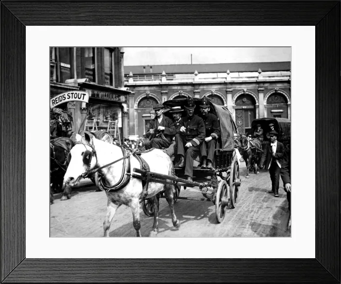 Framed Print : Police escorting cart during Dock Strike, London Framed Print : Police escorting cart during Dock Strike, London