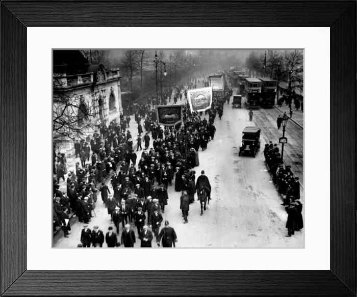 Framed Print : Thames Ironworks demonstration, London Framed Print : Thames Ironworks demonstration, London